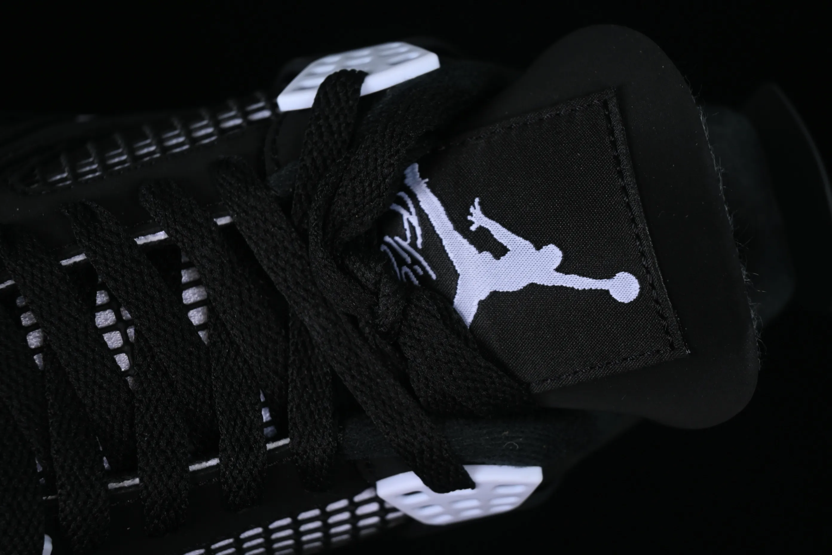 All categories Air Jordan Jordan series basketball shoes Air Jordan 4 Pure original Air Jordan 4 Retro "White Thunder" AJ4 Joe 4 White Thunder FQ8138-001